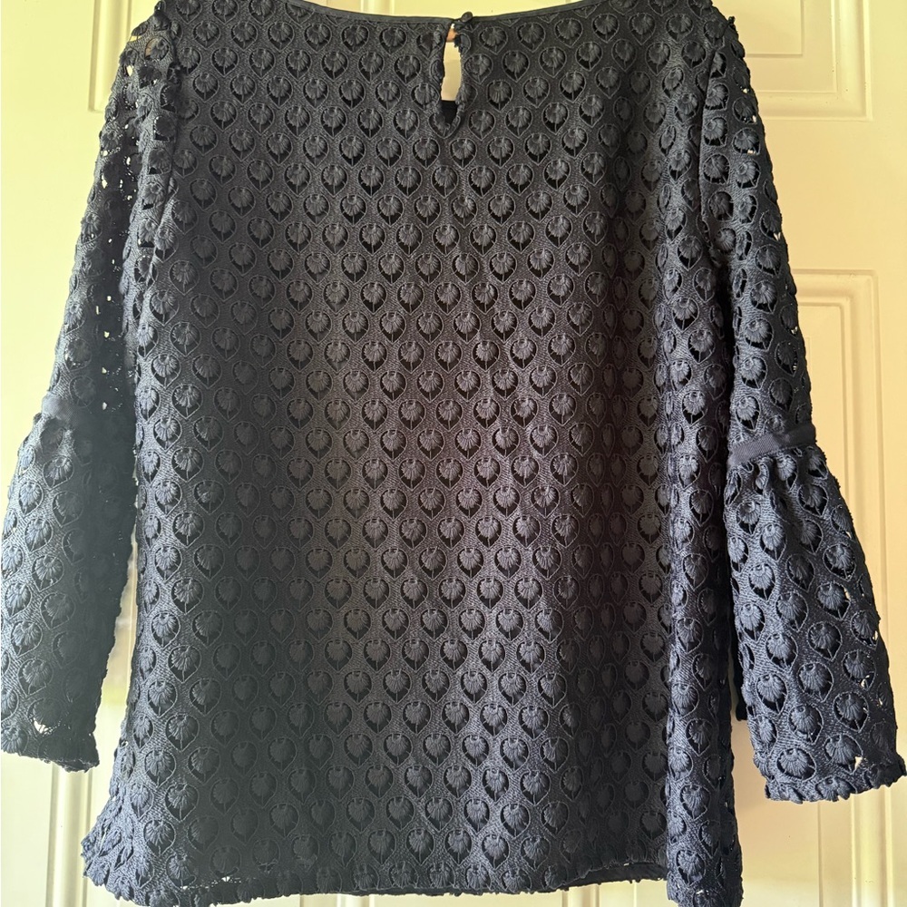 🔥3/$18 rsvp by Talbots Navy Blue Eyelet Lace Blouse - Picture 4 of 8
